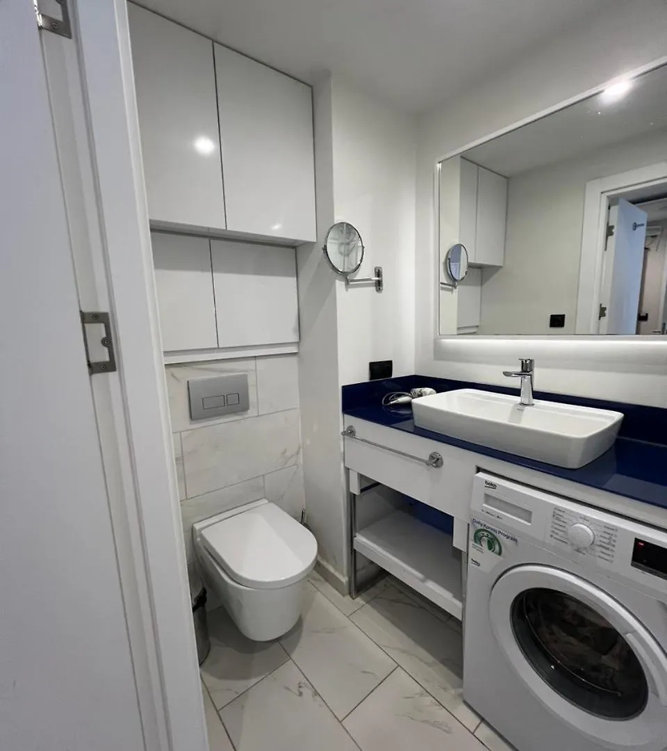 Апартамент С Видом На Море Orbi City Batoemi 5*,  Georgië