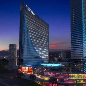 Panorama Orbi City With Sea View Otel