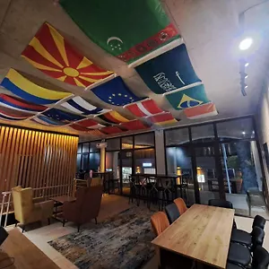 Karvi & Hostal